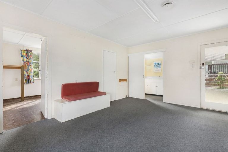 Photo of property in 49-a Mungavin Avenue, Ranui, Porirua, 5024