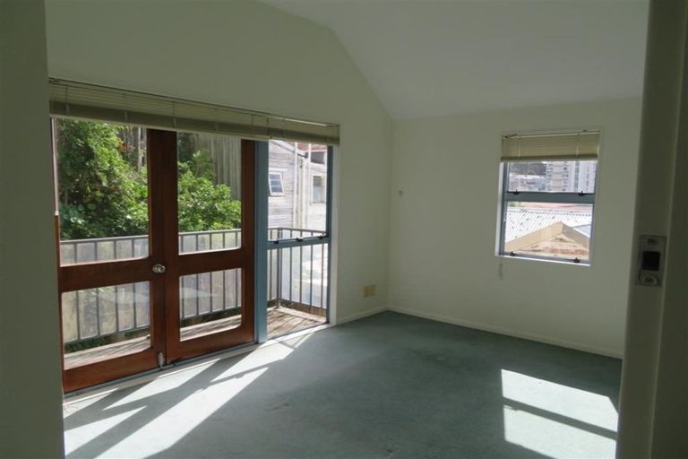 Photo of property in 18f2 Ohiro Road, Aro Valley, Wellington, 6021