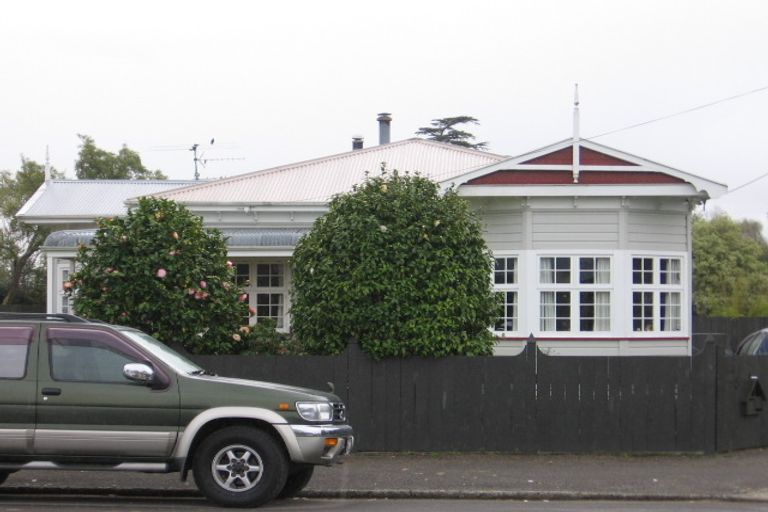 Photo of property in 128 Cole Street, Masterton, 5810