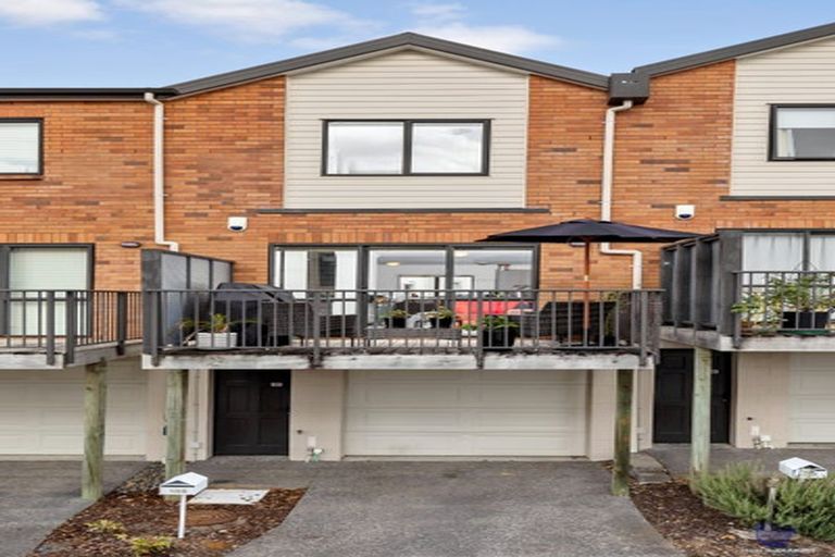 Photo of property in St Claire Village, 191/172 Mcleod Road, Te Atatu South, Auckland, 0610