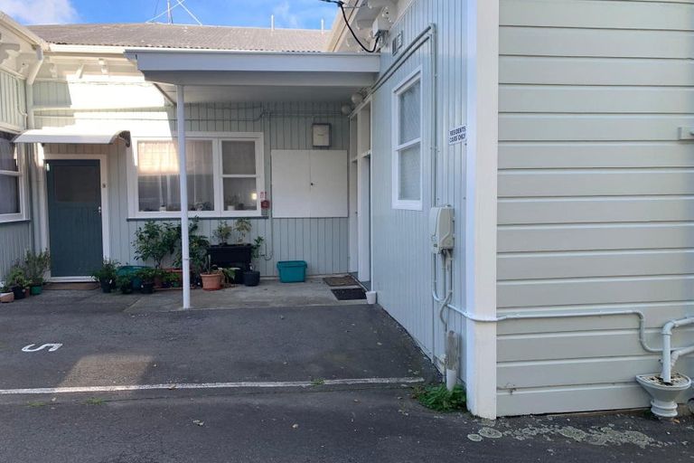 Photo of property in 1/24 Austin Street, Mount Victoria, Wellington, 6011