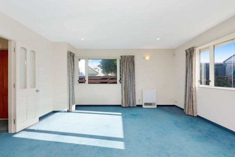Photo of property in 2/13 Derwent Lee Grove, Epuni, Lower Hutt, 5011