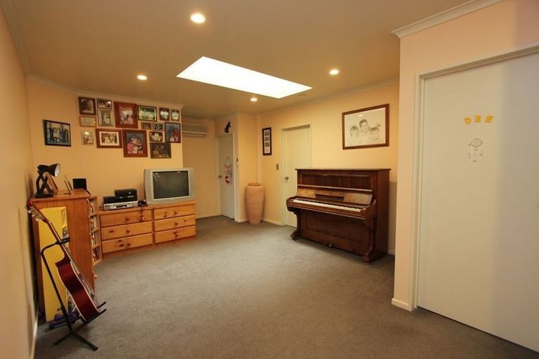 Photo of property in 6 Campion Place, Rolleston, 7614