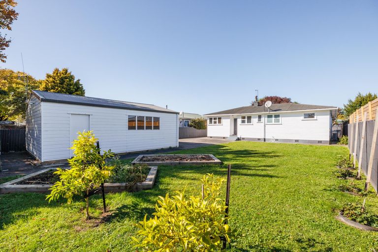 Photo of property in 3 Ilford Place, Awapuni, Palmerston North, 4412