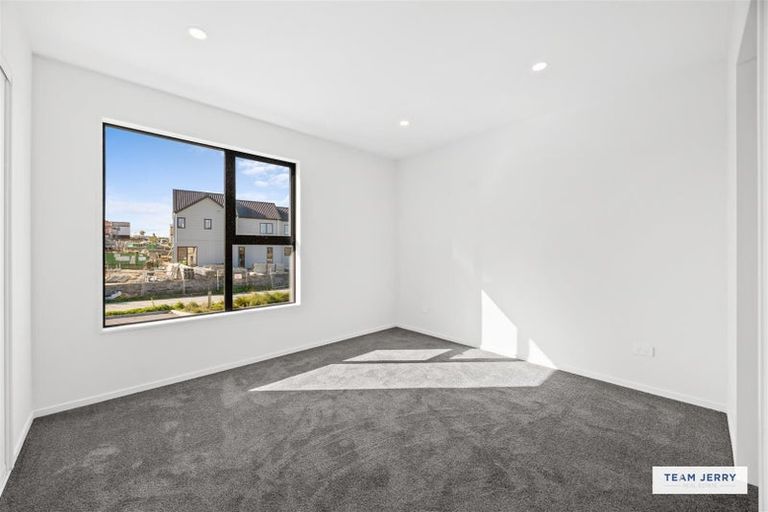 Photo of property in 164 Kerepi Street, Westgate, 0814