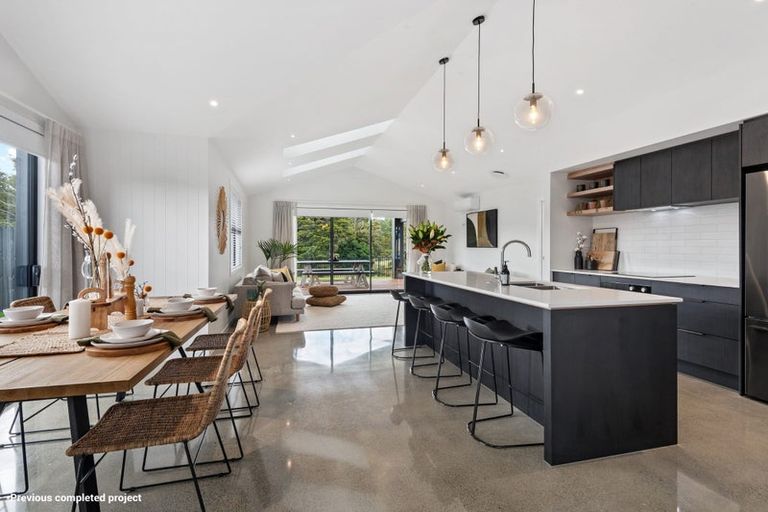 Photo of property in 22 Taurangawaka Road, One Tree Point, 0118
