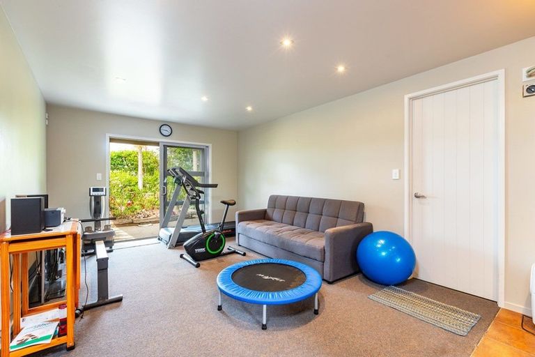 Photo of property in 56 Old Waipu Road, Mangawhai, 0505