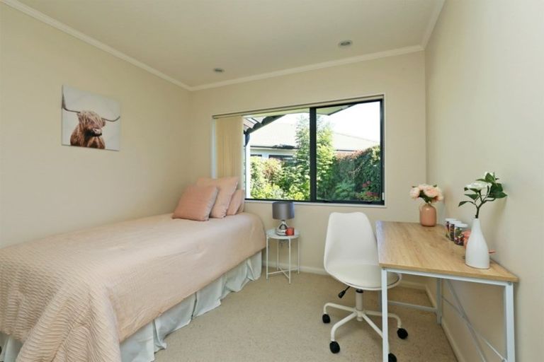 Photo of property in 34 Kensington Drive, Taradale, Napier, 4112