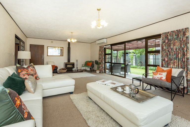 Photo of property in 60 Ngarimu Crescent, Taradale, Napier, 4112