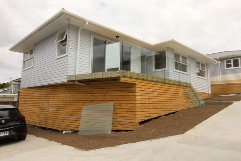 Photo of property in 10 Norman Road, Hauraki, Auckland, 0622