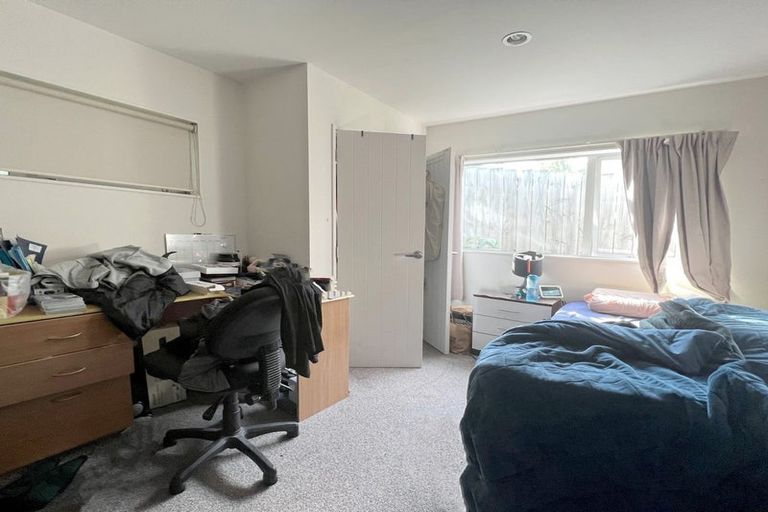 Photo of property in 20a Northall Road, New Lynn, Auckland, 0600