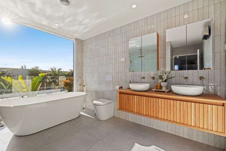 Photo of property in 461 Johns Road, Harewood, Christchurch, 8051