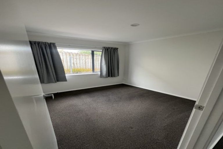 Photo of property in 18 Gortin Close, East Tamaki, Auckland, 2013