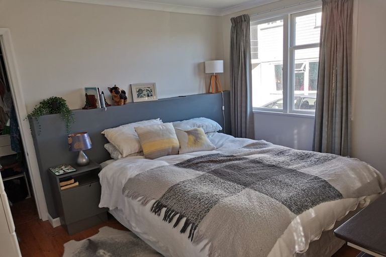 Photo of property in 8 Shelley Street, Titahi Bay, Porirua, 5022