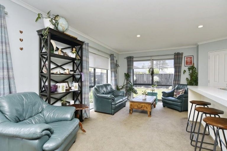 Photo of property in 6 Hampstead Close, Rangiora, 7400