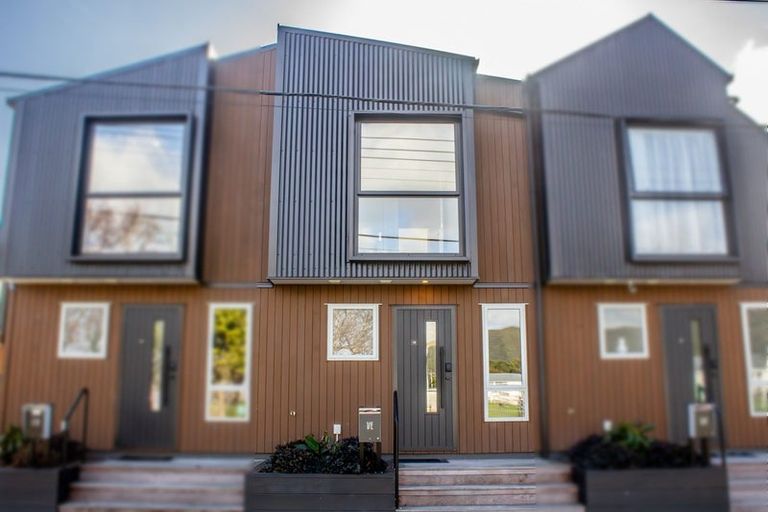 Photo of property in 1e Roberts Street, Epuni, Lower Hutt, 5011