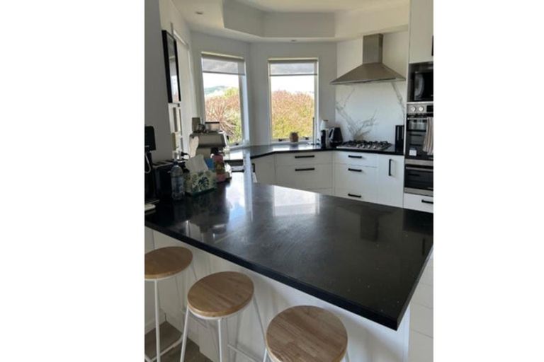 Photo of property in 40 Waverton Terrace, Churton Park, Wellington, 6037