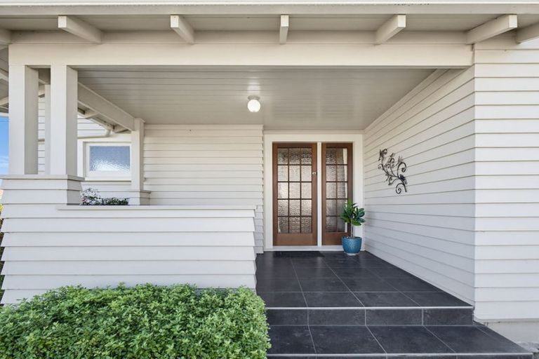 Photo of property in 61 Barraud Street, Dannevirke, 4930