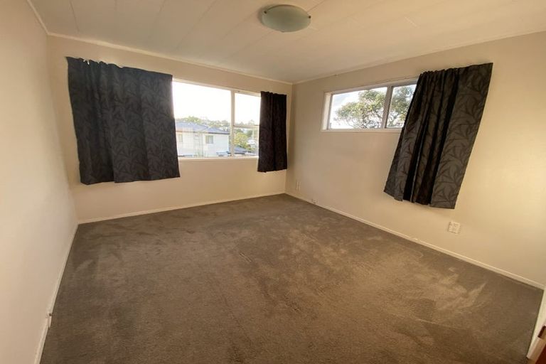 Photo of property in 29 Cockayne Crescent, Sunnynook, Auckland, 0620