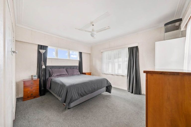Photo of property in 179 Don Buck Road, Massey, Auckland, 0614