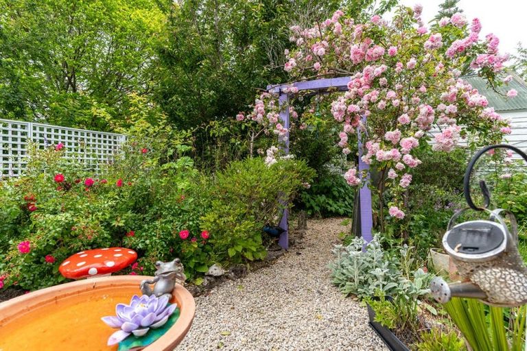 Photo of property in 463 High Street South, Carterton, 5713