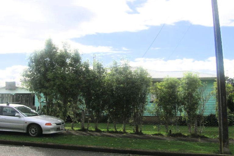 Photo of property in 12 Taraire Crescent, Otangarei, Whangarei, 0112
