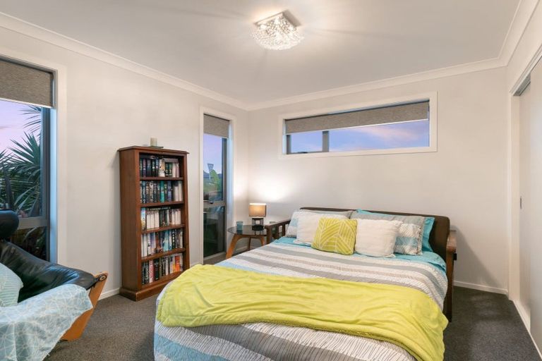 Photo of property in 32 Sabre Street, Papamoa Beach, Papamoa, 3118
