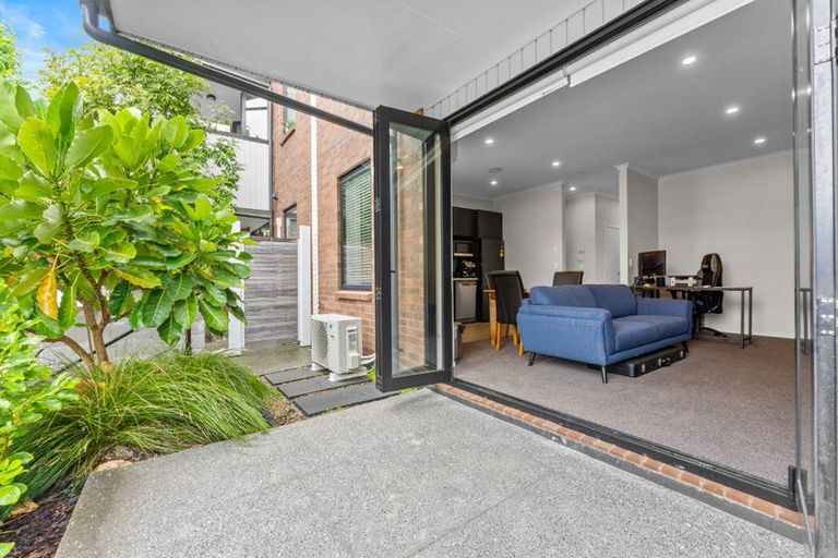 Photo of property in 1/7 Uku Lane, Hobsonville, Auckland, 0616