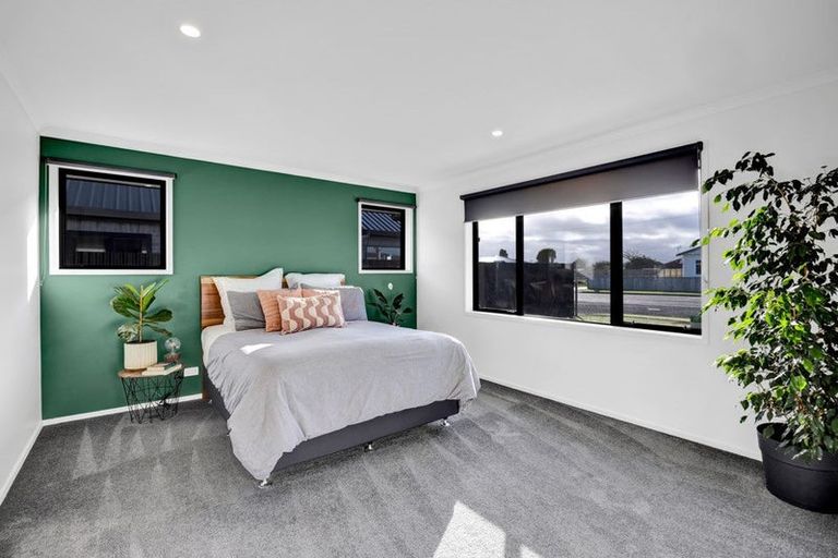 Photo of property in 69 Wilson Street, Hawera, 4610