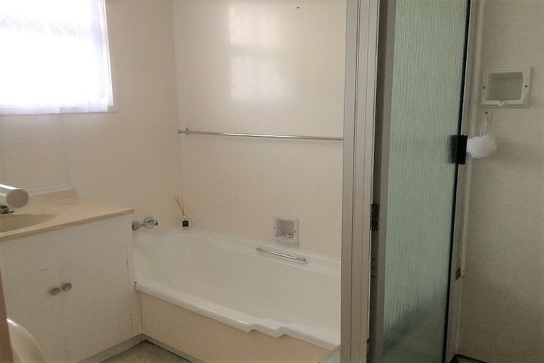 Photo of property in 34 Marlborough Street, Levin, 5510