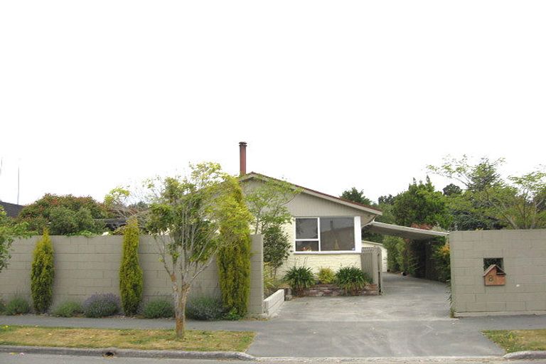 Photo of property in 8 Glen Place, Parklands, Christchurch, 8083