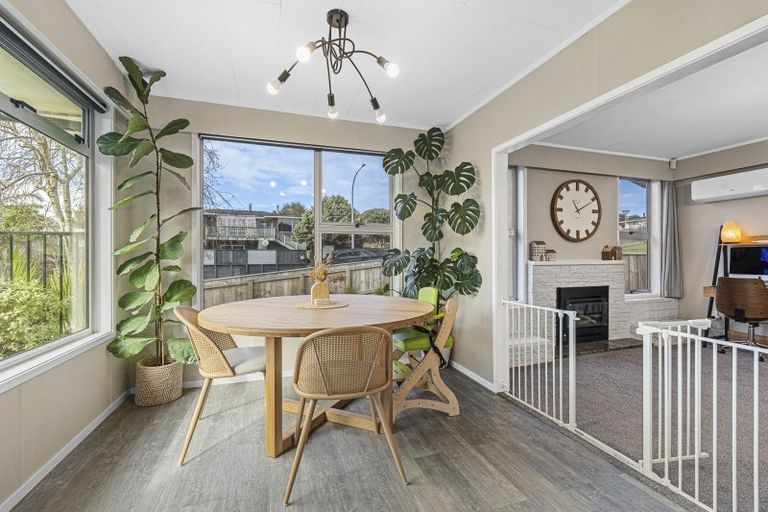 Photo of property in 3 Erica Place, Bell Block, New Plymouth, 4312