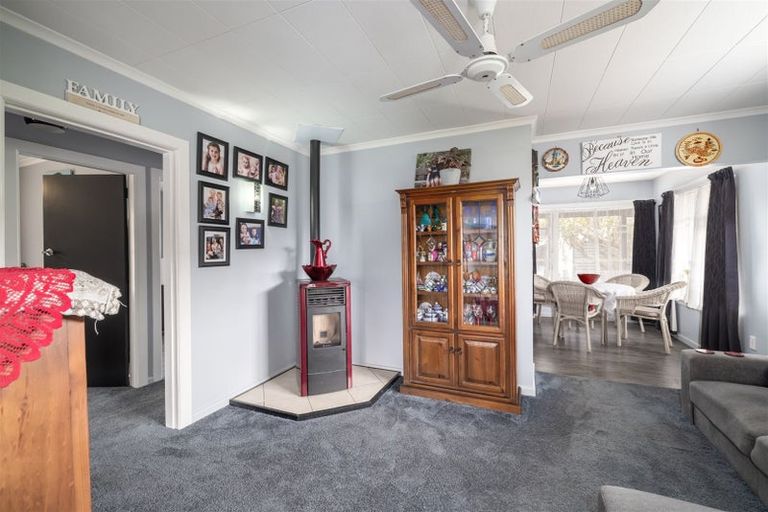 Photo of property in 39 Pembroke Street, Avondale, Christchurch, 8061
