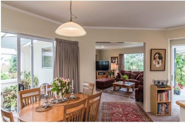 Photo of property in 278 Manly Street, Paraparaumu Beach, Paraparaumu, 5032