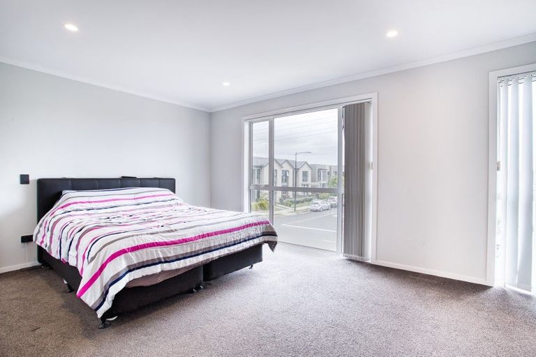 Photo of property in 5 Wairepo Street, Takanini, 2112
