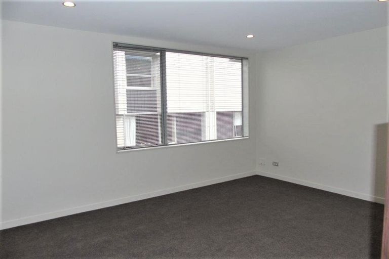 Photo of property in Altar Apartments, 10/120 Rintoul Street, Newtown, Wellington, 6021