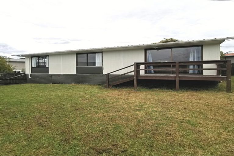 Photo of property in 79a/1 Colwill Road, Massey, Auckland, 0614