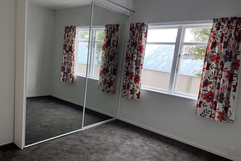 Photo of property in 78 Todman Street, Brooklyn, Wellington, 6021