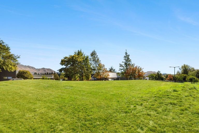 Photo of property in 7 Greenwood Lane, Wanaka, 9305