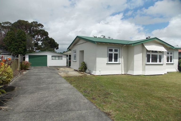 Photo of property in 5 Clausen Street, Takaro, Palmerston North, 4412