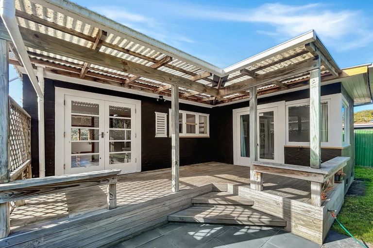 Photo of property in 172 Cook Street, West End, Palmerston North, 4410