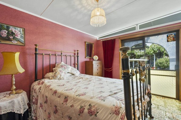 Photo of property in 12 Totara Terrace, Inglewood, 4330