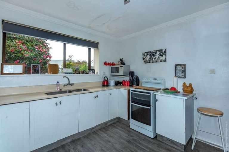 Photo of property in 2 Manuka Street, Mairehau, Christchurch, 8013