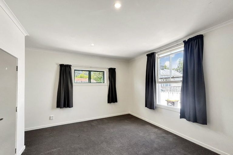 Photo of property in 19 Lombard Street, Palmerston North, 4410