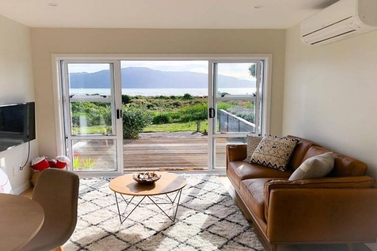 Photo of property in 127-129 Manly Street, Paraparaumu Beach, Paraparaumu, 5032