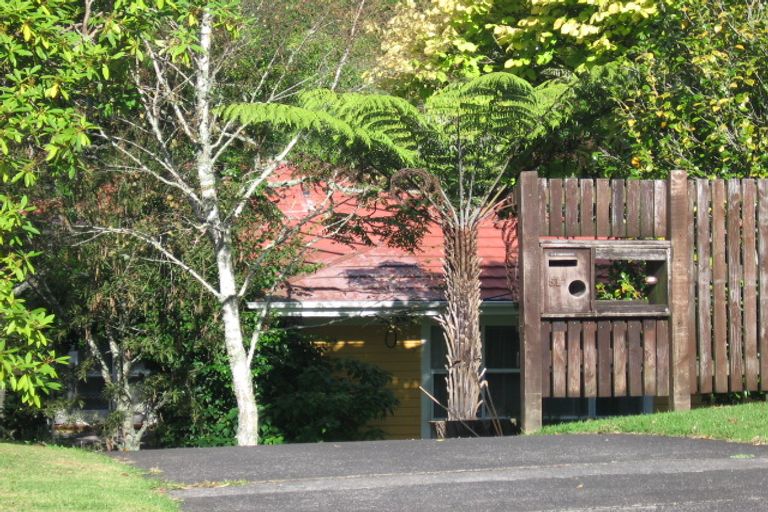 Photo of property in 51 Fairmount Road, Titirangi, Auckland, 0604