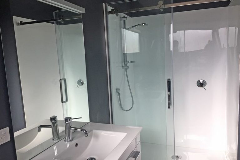 Photo of property in 6 Glen Dene Crescent, Wanaka, 9305