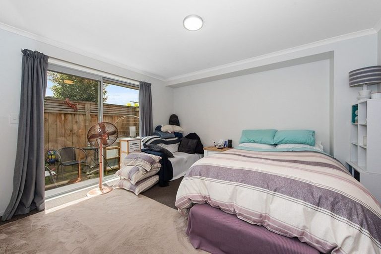 Photo of property in 28u2 Hunter Street, Hamilton Lake, Hamilton, 3204
