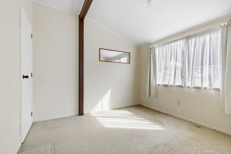 Photo of property in 236a Queens Drive, Lyall Bay, Wellington, 6022