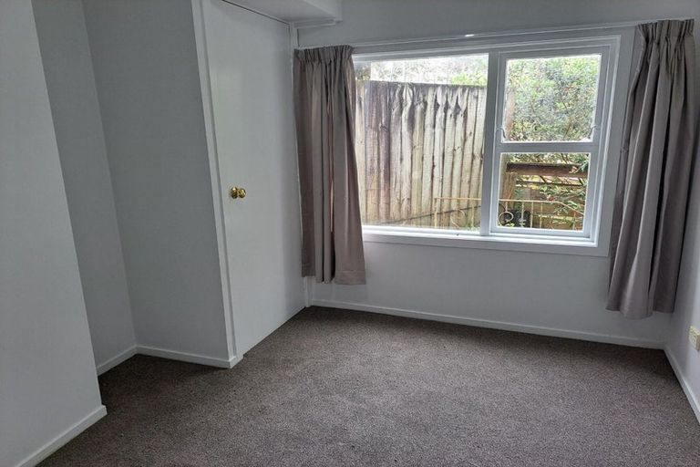 Photo of property in 100 Barrys Road, Glendene, Auckland, 0602
